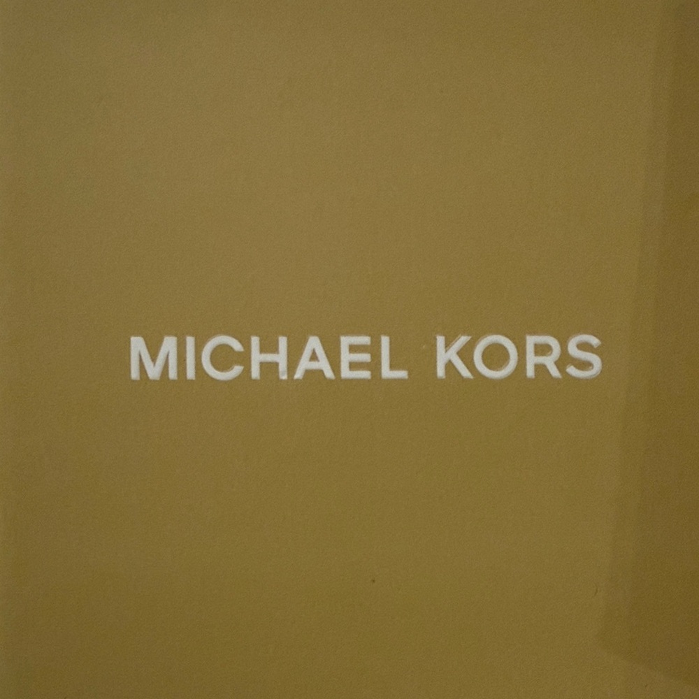 Michael Kors Rose Gold Heart Bracelet - Picture 2 of 4